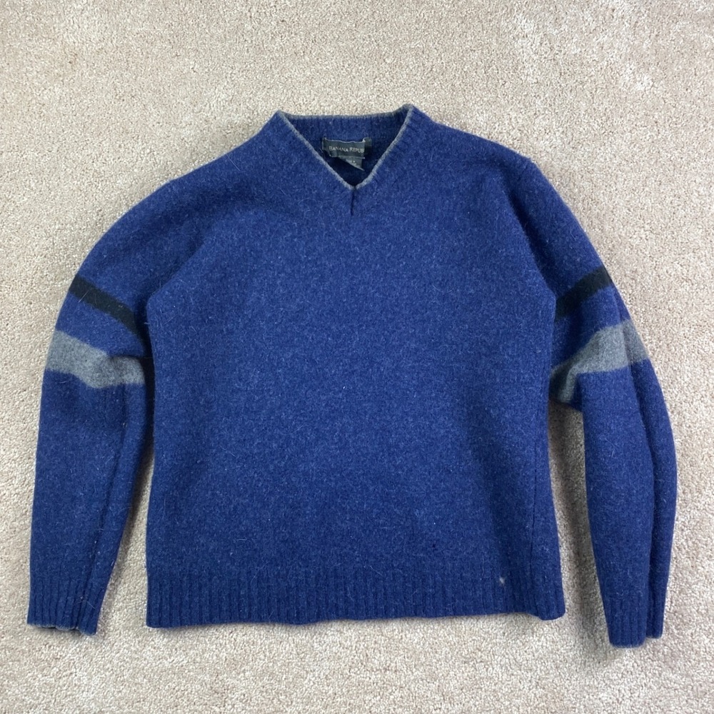 Banana Republic Vintage 100% Lambswool V-Neck Sweater Blue Striped Sleeve Heavy